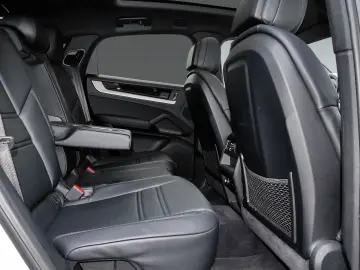 Cayenne Coupe