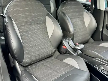 Peugeot 2008   2019   cutie automata   67.000 km