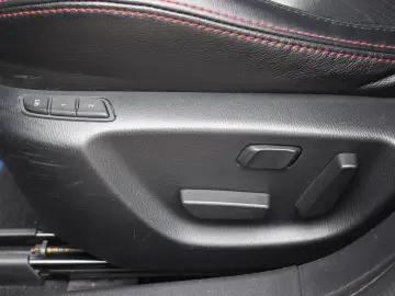 Mazda 6 CD175 Revolution