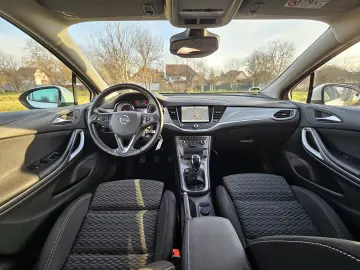 Opel Astra   Led Matrix  Webasto  Line Assist  Carlig.