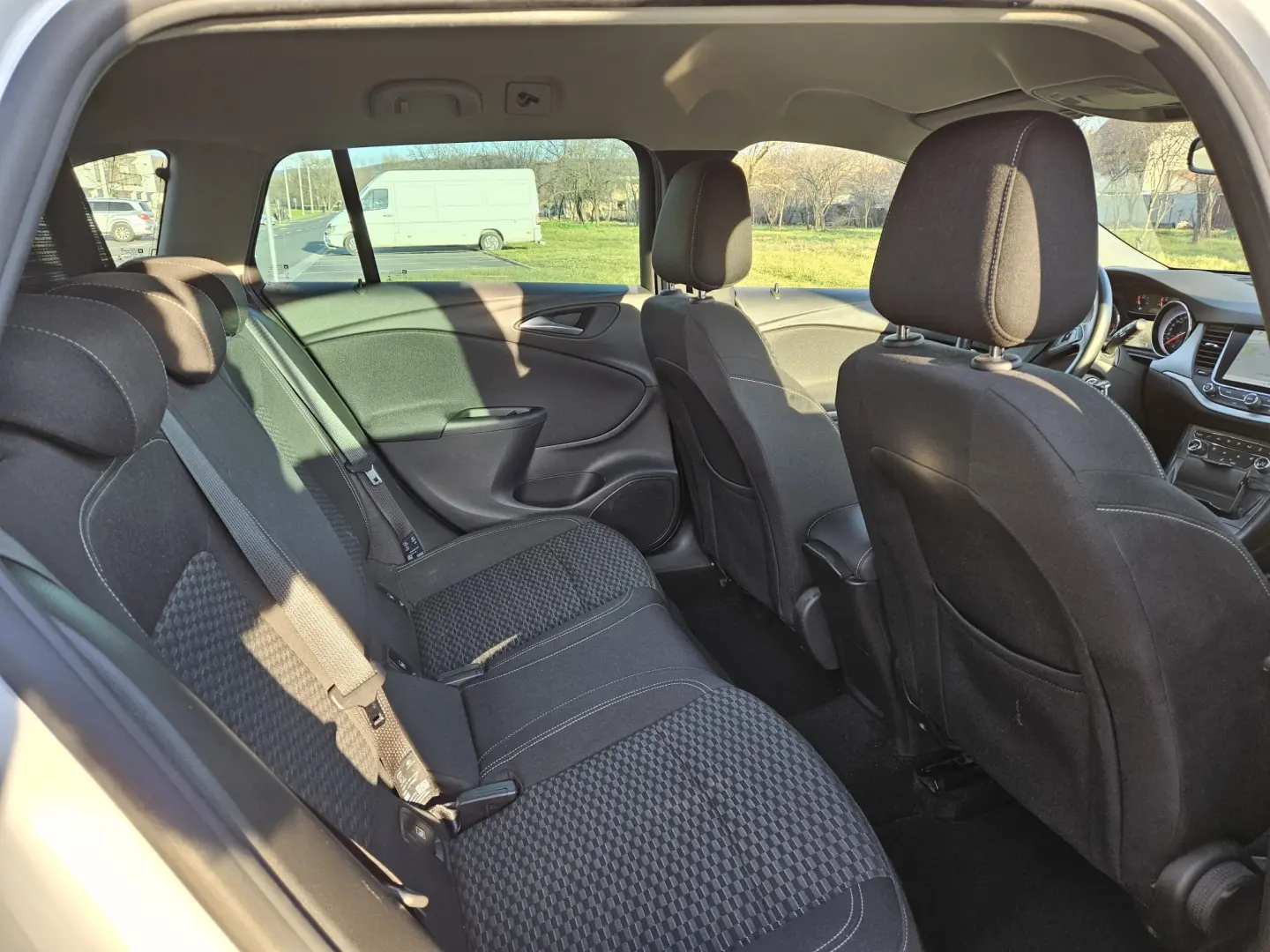 Opel Astra   Led Matrix  Webasto  Line Assist  Carlig.