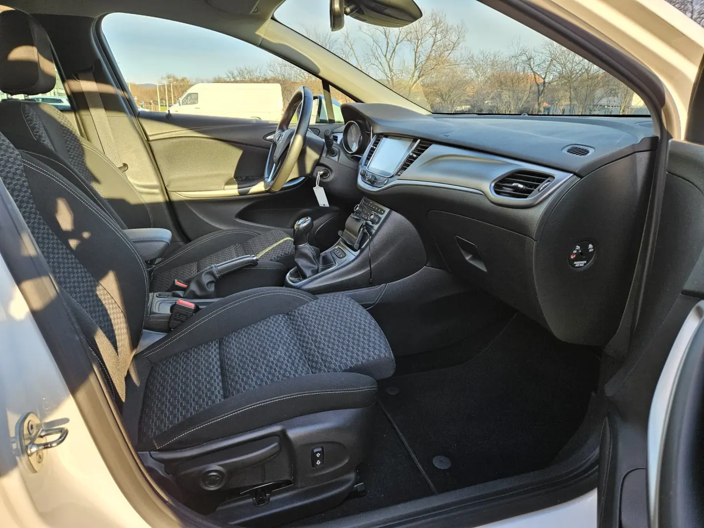 Opel Astra   Led Matrix  Webasto  Line Assist  Carlig.