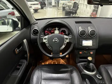 Nissan Qashqai 1.6 dCi 4x4 Tekna
