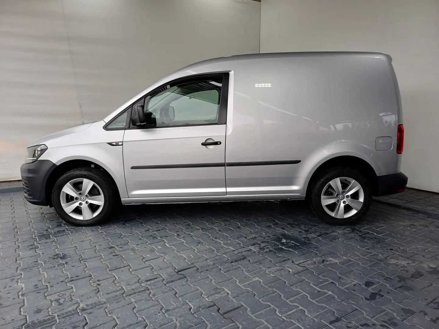 VW Caddy Caddy4 Furgon KR 2.0 TDI 75 kW