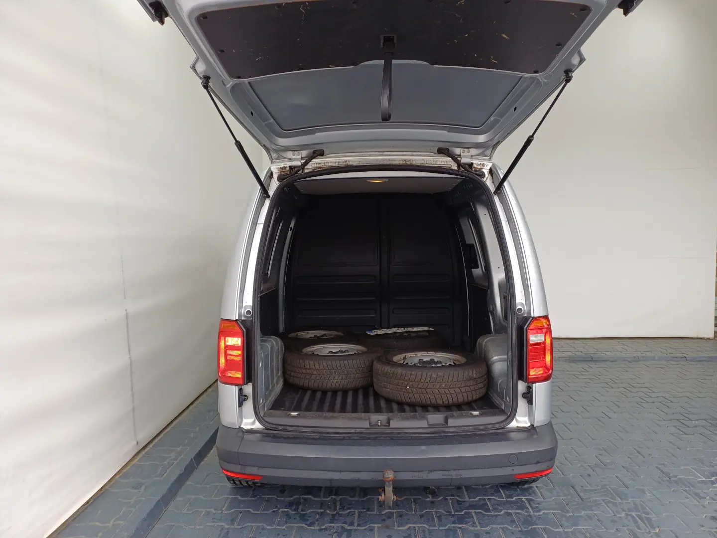 VW Caddy Caddy4 Furgon KR 2.0 TDI 75 kW