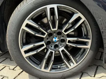 520 i M Sport Travel Comf. KomfSi belüftet H K 4