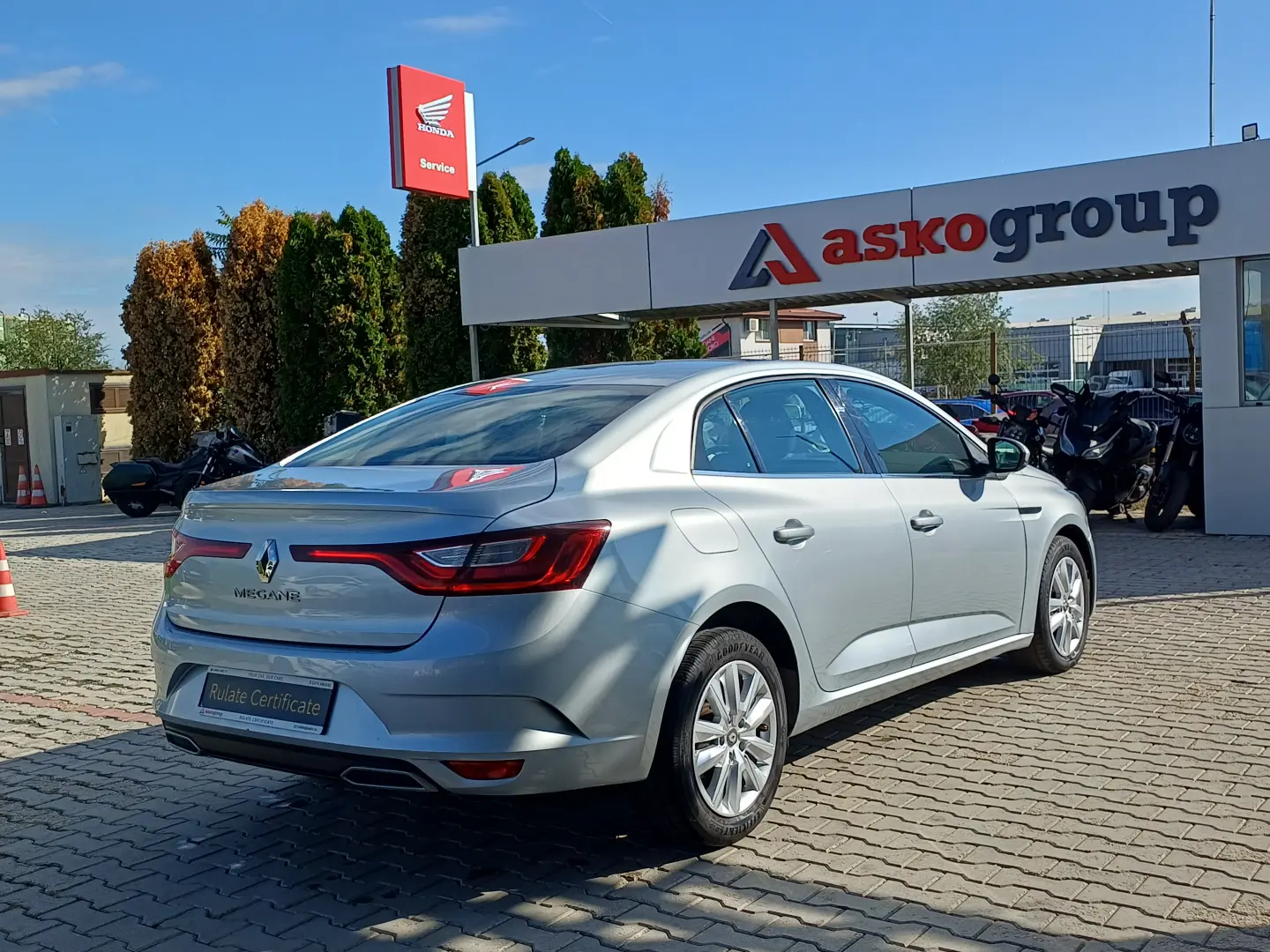 Renault Megane Sedan 1.3 TCe 140CP Zen
