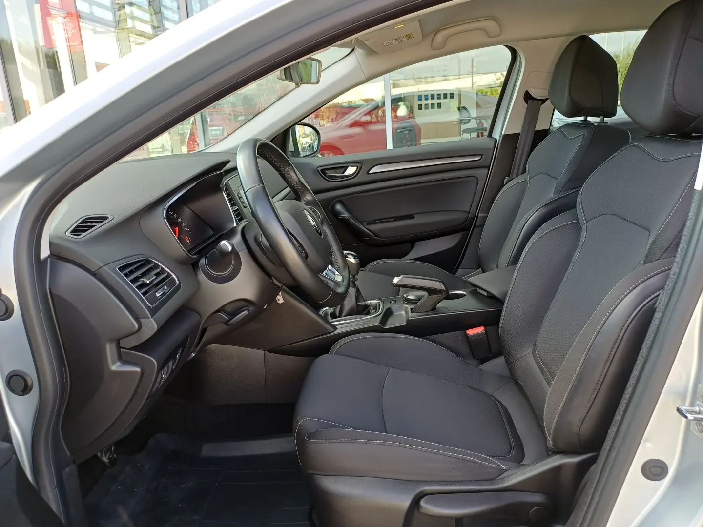 Renault Megane Sedan 1.3 TCe 140CP Zen