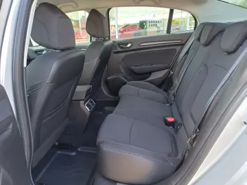 Renault Megane Sedan 1.3 TCe 140CP Zen