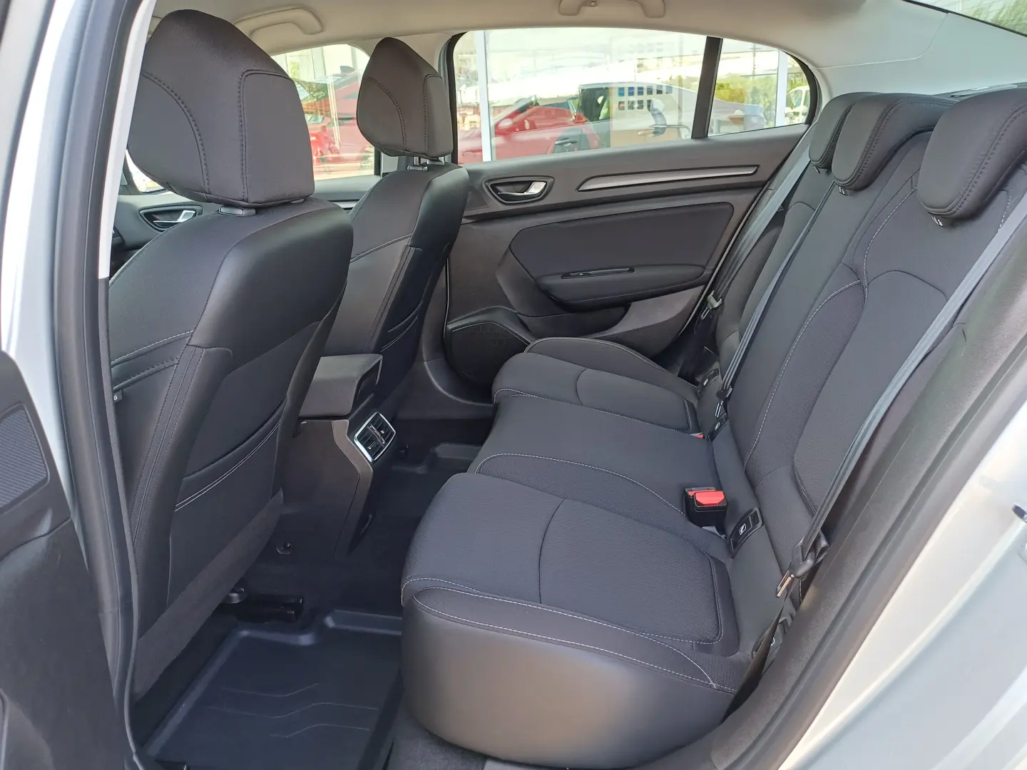 Renault Megane Sedan 1.3 TCe 140CP Zen