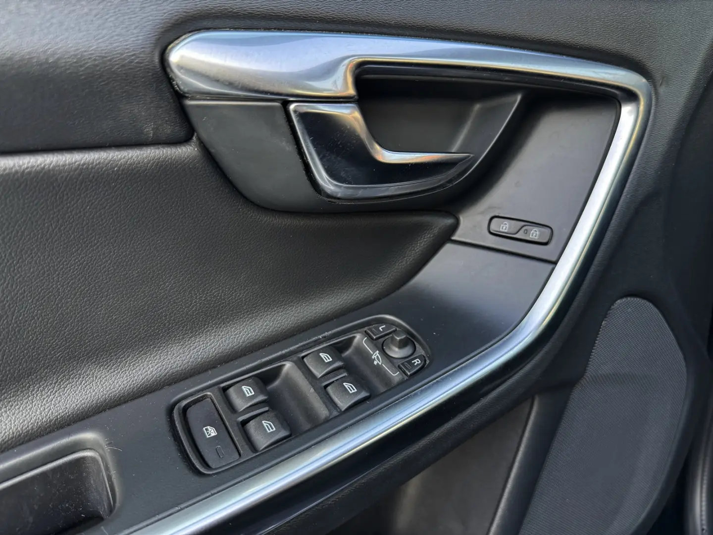 Volvo S60 2.0 D2 Geartronic Momentum