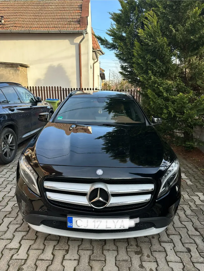 Mercedes-Benz GLA 200