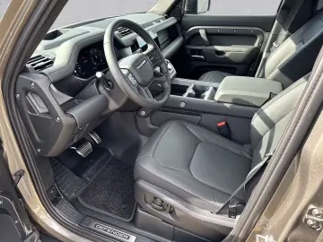 Defender 110 D300 X SHZ 22 LM AHK