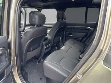 Defender 110 D300 X SHZ 22 LM AHK