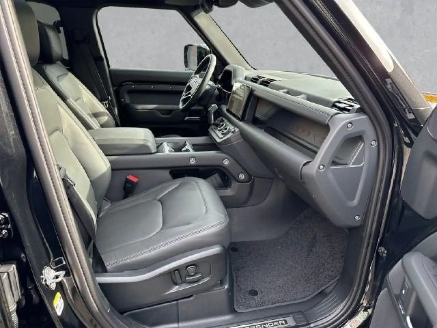 Defender 110 D250 X-Dynamic SE 22  Pano