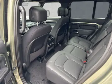 Defender 110 D300 X SHZ 22 LM AHK