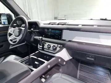 Defender AWD D200 90 SE