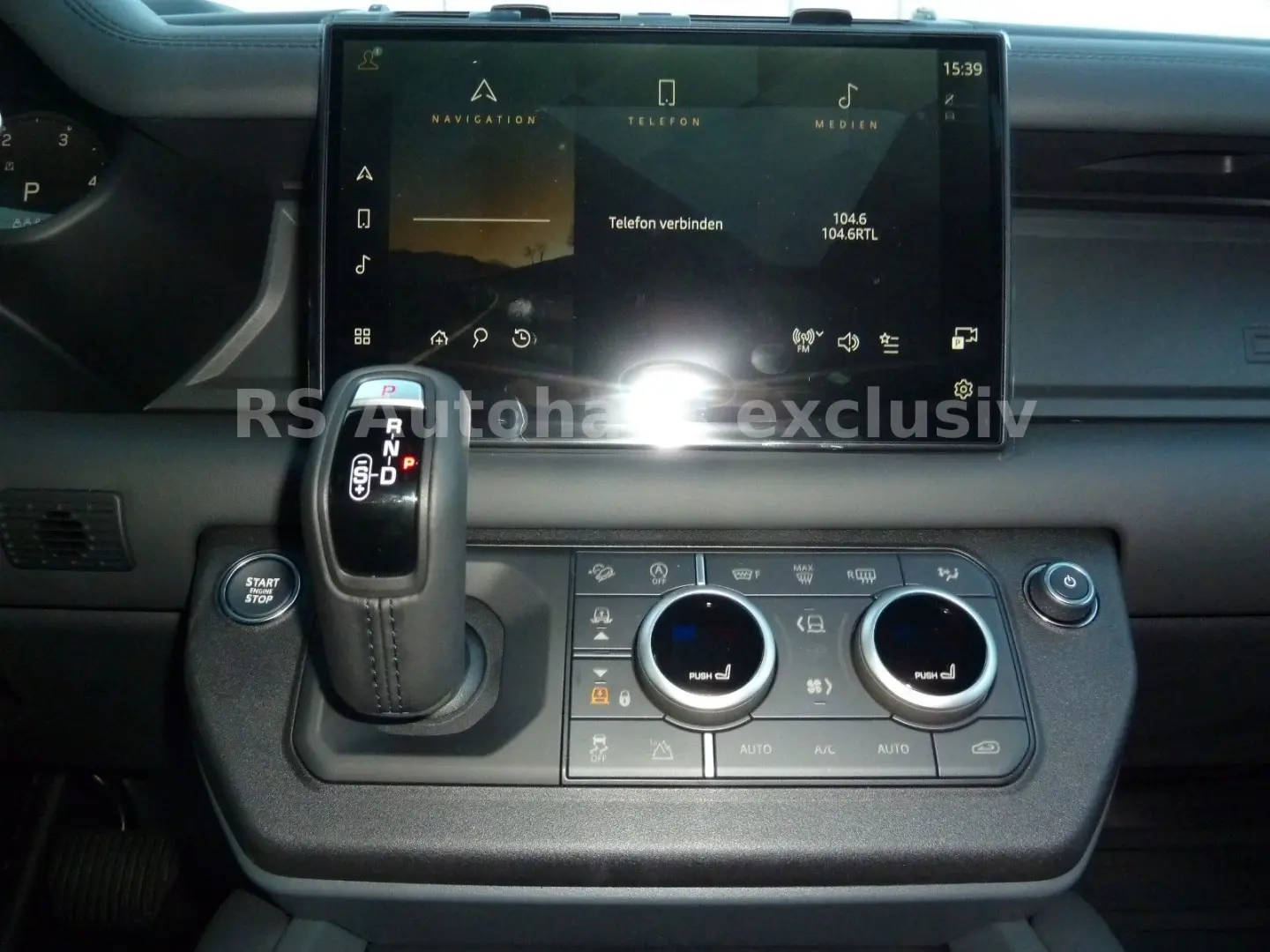 Defender 110 D300 X-Dyn.HSE Standhzg.7-Sitze