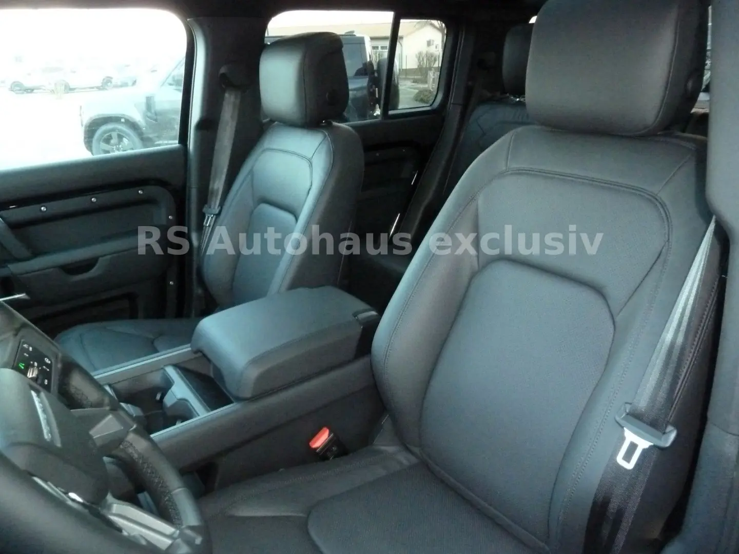 Defender 110 D300 X-Dyn.HSE Standhzg.7-Sitze