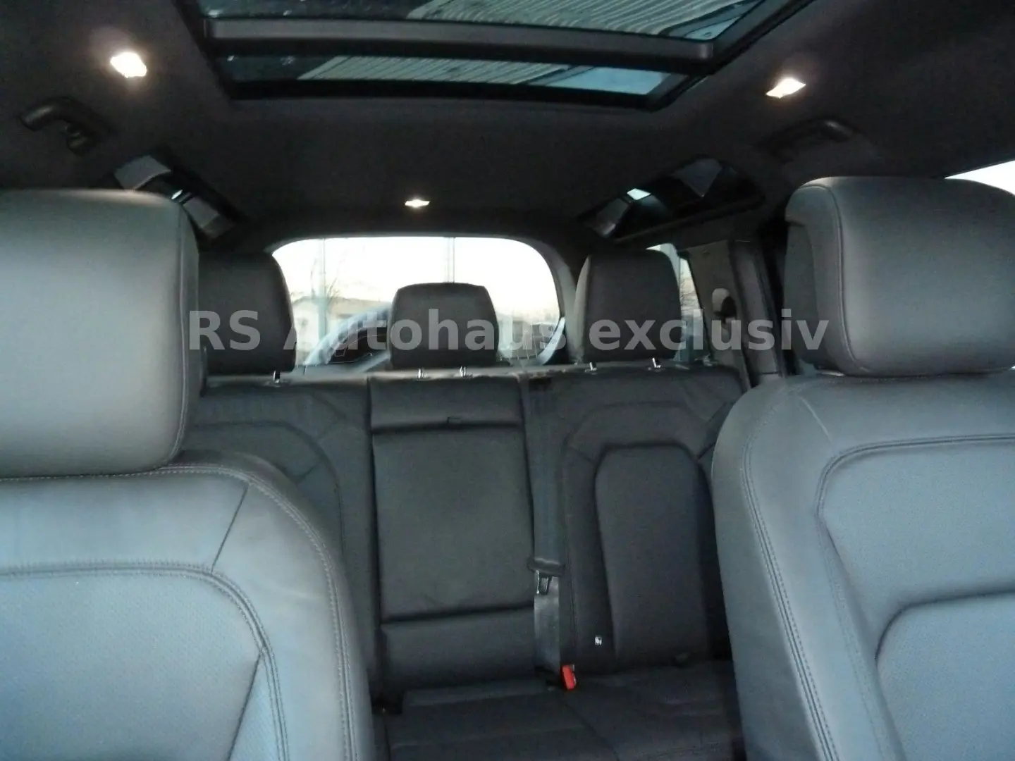 Defender 110 D300 X-Dyn.HSE Standhzg.7-Sitze