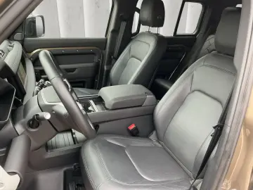 Defender 110 3.0 D200 Mild-Hybrid Defender 110 S