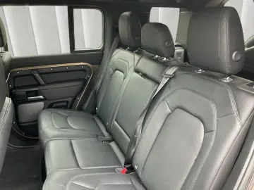 Defender 110 3.0 D200 Mild-Hybrid Defender 110 S