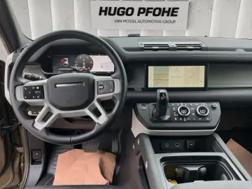 Defender 110 3.0 D200 Mild-Hybrid Defender 110 S