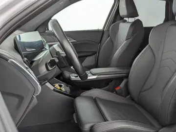 BMW X1 iX1 xDrive30 xDrive M Sport NAVI