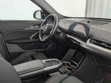 BMW X1 iX1 xDrive30 xDrive M Sport NAVI