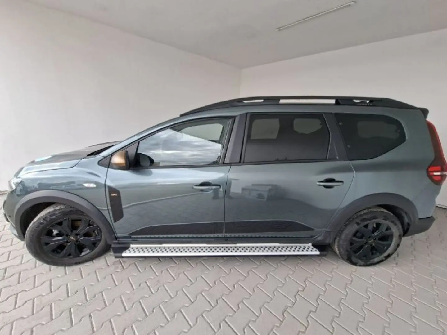 DACIA JOGGER 1.0 TCe 110HP 7 locuri EXTREME