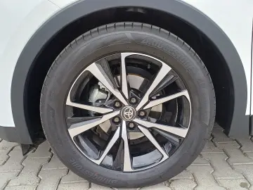 Toyota Chr Dynamic 1.8 Hybrid 140 Cp CVT 2WD