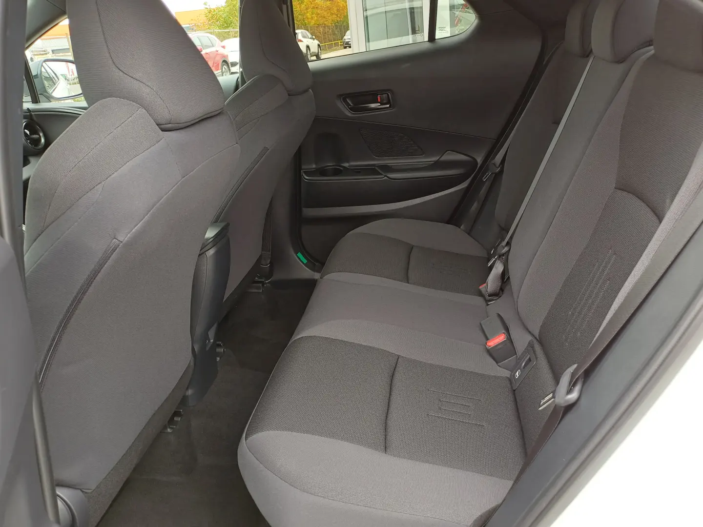Toyota Chr Dynamic 1.8 Hybrid 140 Cp CVT 2WD