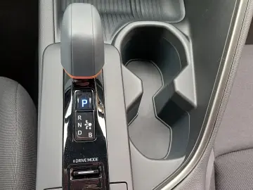 Toyota Chr Dynamic 1.8 Hybrid 140 Cp CVT 2WD