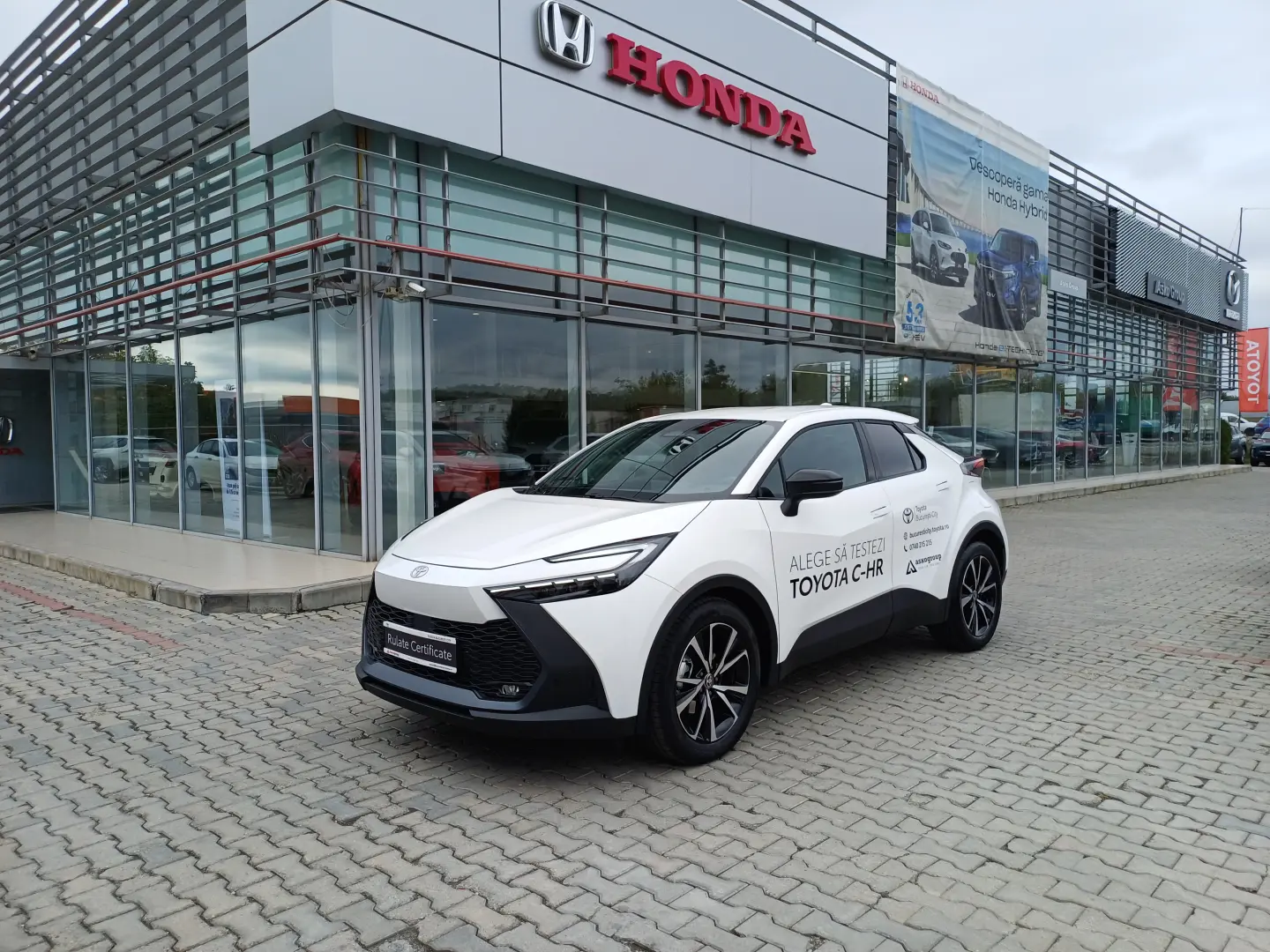 Toyota Chr Dynamic 1.8 Hybrid 140 Cp CVT 2WD