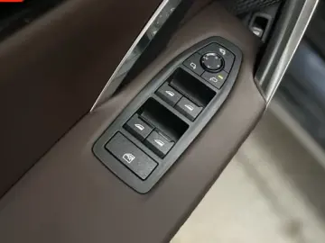 BMW X1 xDrive23d xLine M-LENKRAD PANO