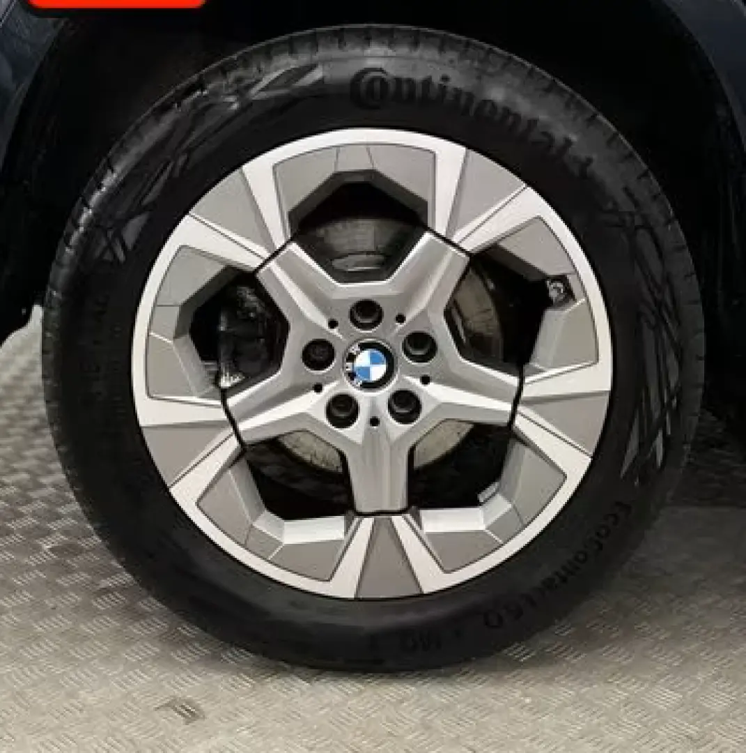 BMW X1 xDrive23d xLine M-LENKRAD PANO