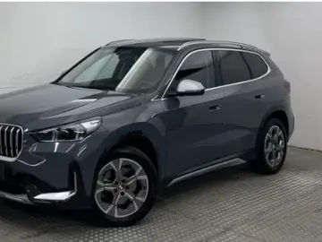 BMW X1 xDrive23d xLine M-LENKRAD PANO