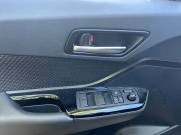 C-HR Hybrid Flow