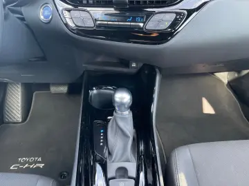 C-HR 1 8-l-Hybrid 5-Türer Team Deutschland Hybri