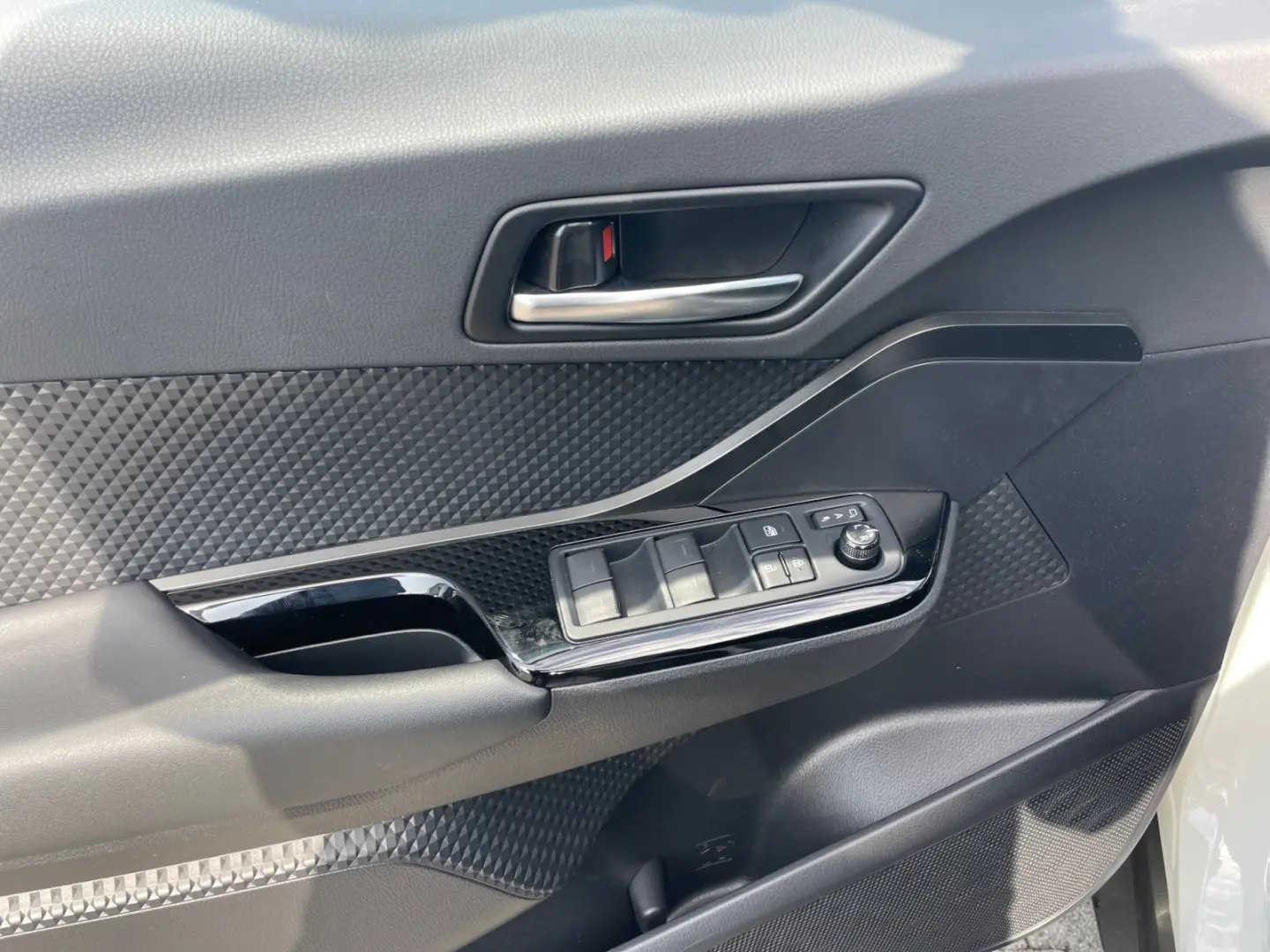 C-HR 1 8-l-Hybrid 5-Türer Team Deutschland Hybri