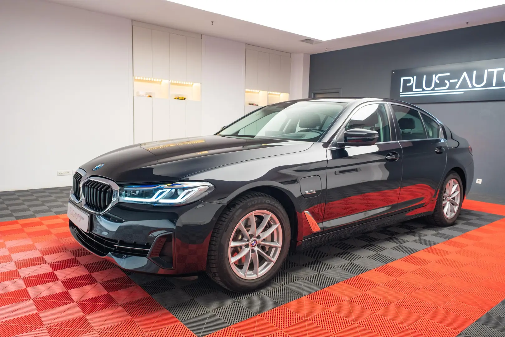 BMW 530e Luxury X Drive