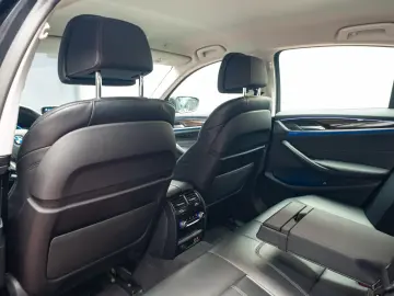 BMW 530e Luxury X Drive