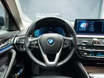 BMW 530e Luxury X Drive