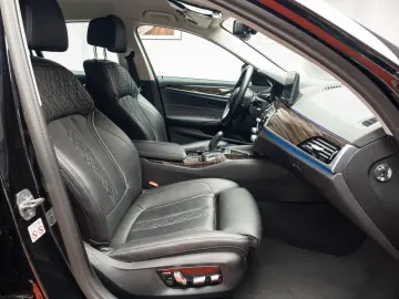 BMW 530e Luxury X Drive