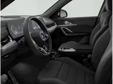 BMW X1 xDrive30 M-Sport AHK LED SATELIT
