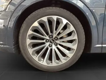 Audi Q8 Sportback 55 Q S LINE LM21 VENTILAȚ