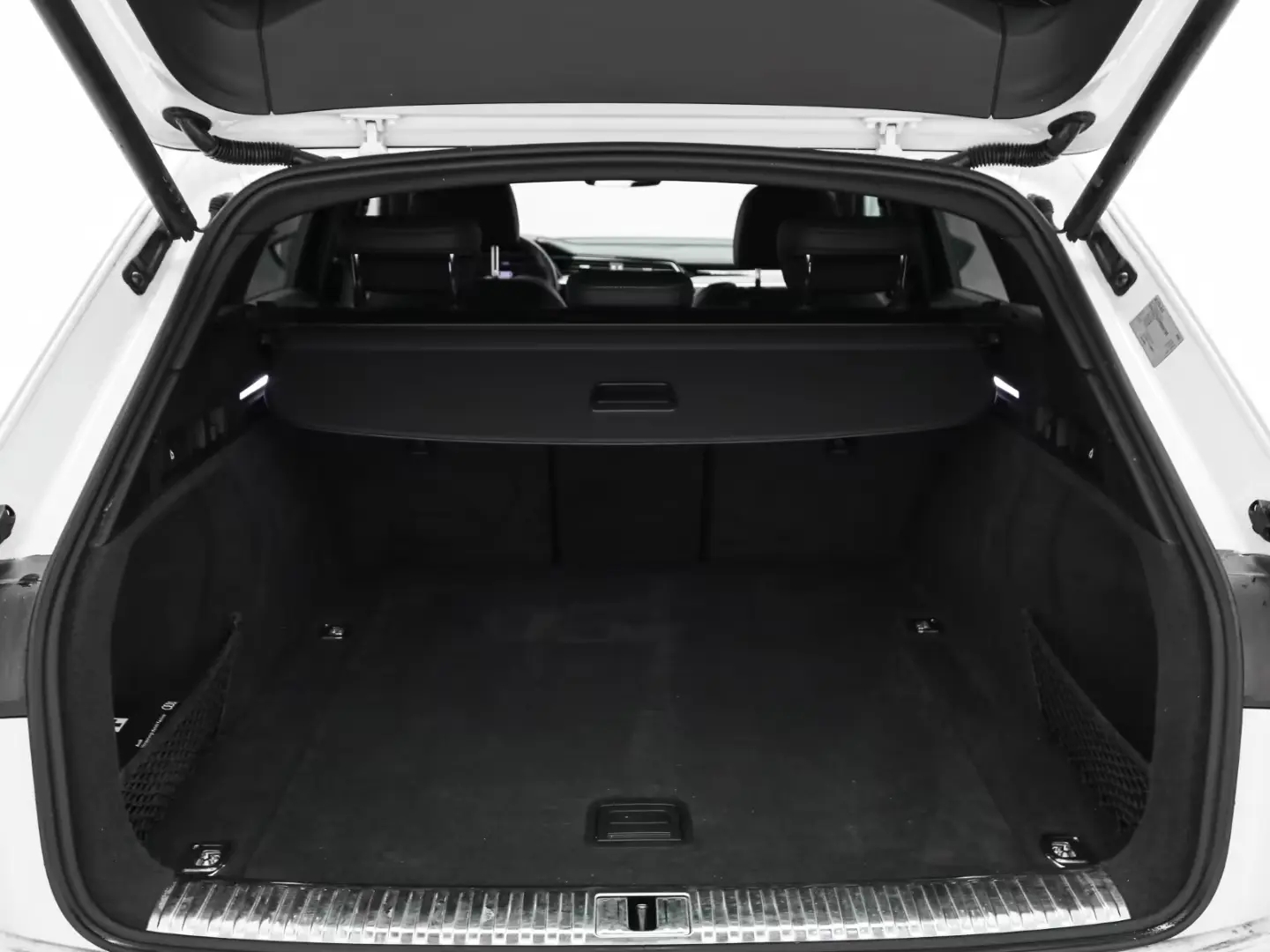 Audi Q8 e-tron 50 quattro avansat AHK S line