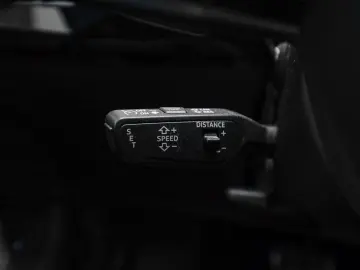 Audi Q8 e-tron 50 quattro avansat AHK S line