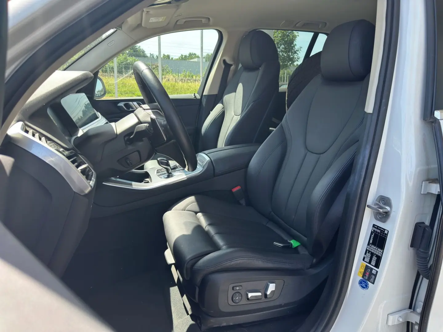 X5 xDrive45e AHK H&K 360