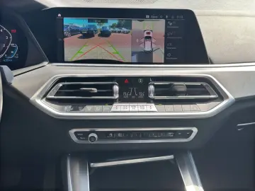 X5 xDrive45e AHK H&K 360